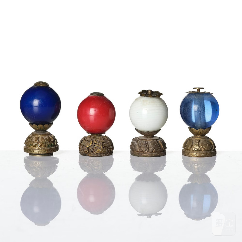 A group of 16 gilt-metal mandarin insignias, - 图2